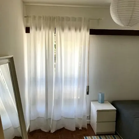 Carcavelos, 3 Bedroom Near Beach In Cascais * Carcavelos (Lisbon)